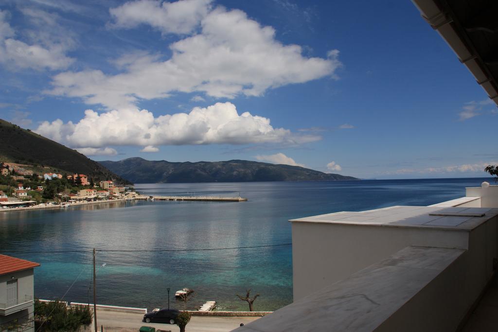 Santafemia Lägenhet Agia Efimia Rum bild